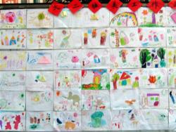 市实验幼儿园举行幼儿美术作品展