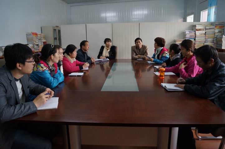 举行党支部换届选举会议