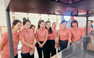 七夕前夕学家风  文明新风润心田